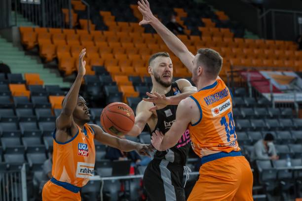 个赛季中 个赛季中