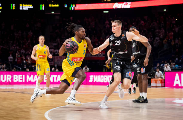 詹姆斯的双 詹姆斯的双